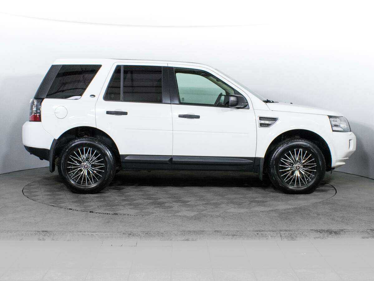Land Rover Freelander б/у, 2013, Автоматическая. Фото: #3