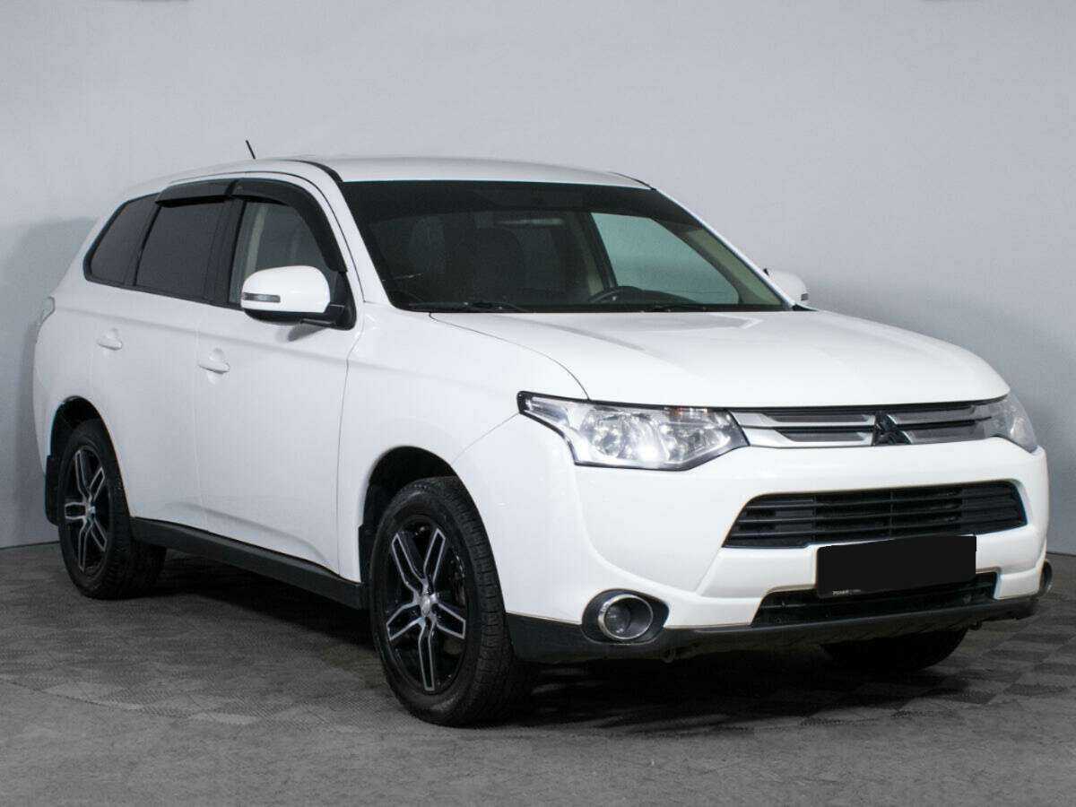 Mitsubishi Outlander б/у, 2014, Вариатор. Фото: #2