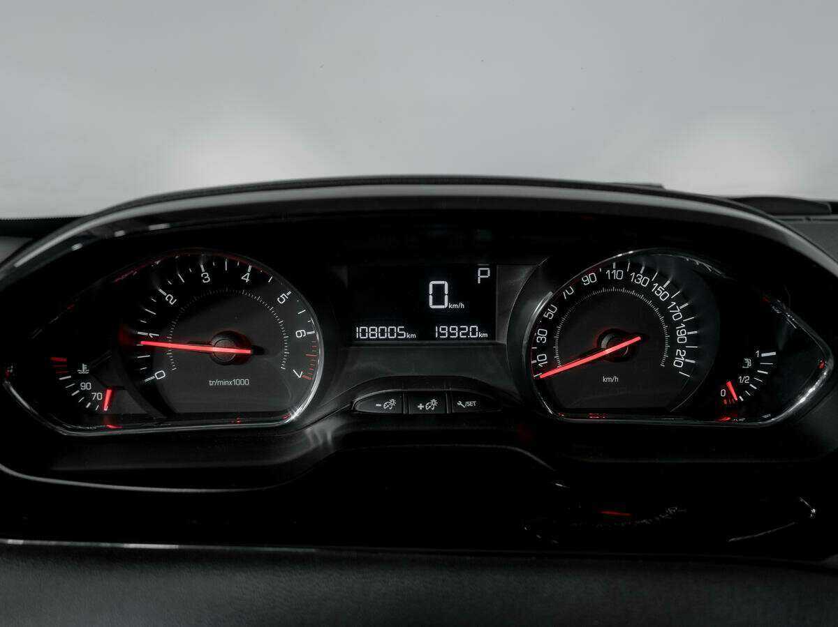 Пежо 208 б/у, 2013, Автоматическая. Фото: #10