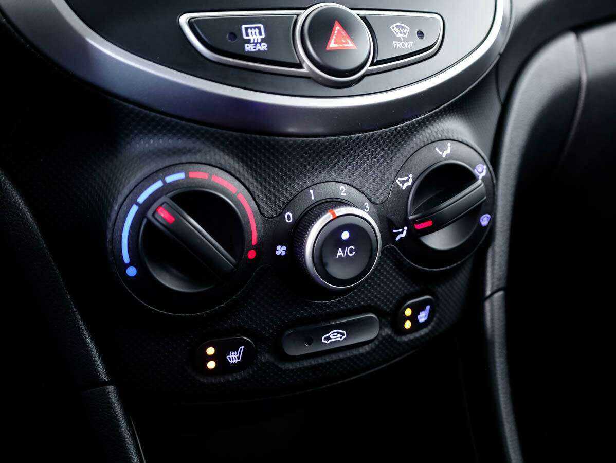 Hyundai Solaris б/у, 2015, Автоматическая. Фото: #15