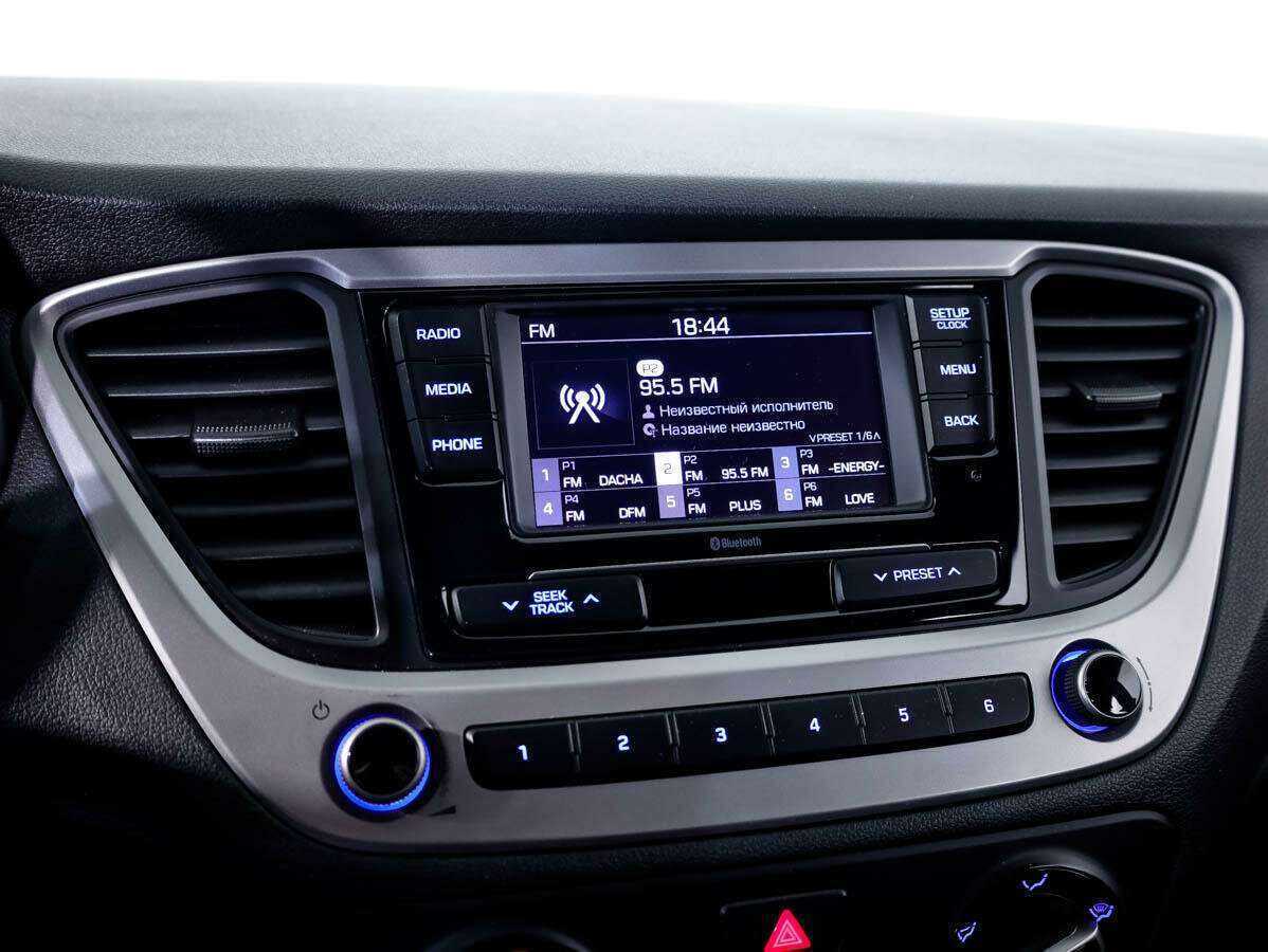 Hyundai Solaris б/у, 2018, Механическая. Фото: #13