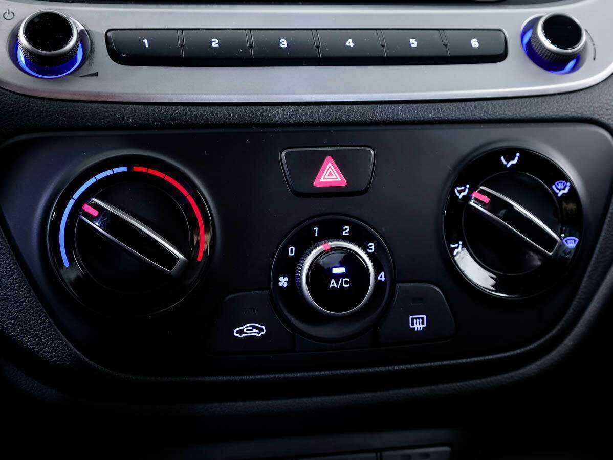 Hyundai Solaris б/у, 2018, Механическая. Фото: #14