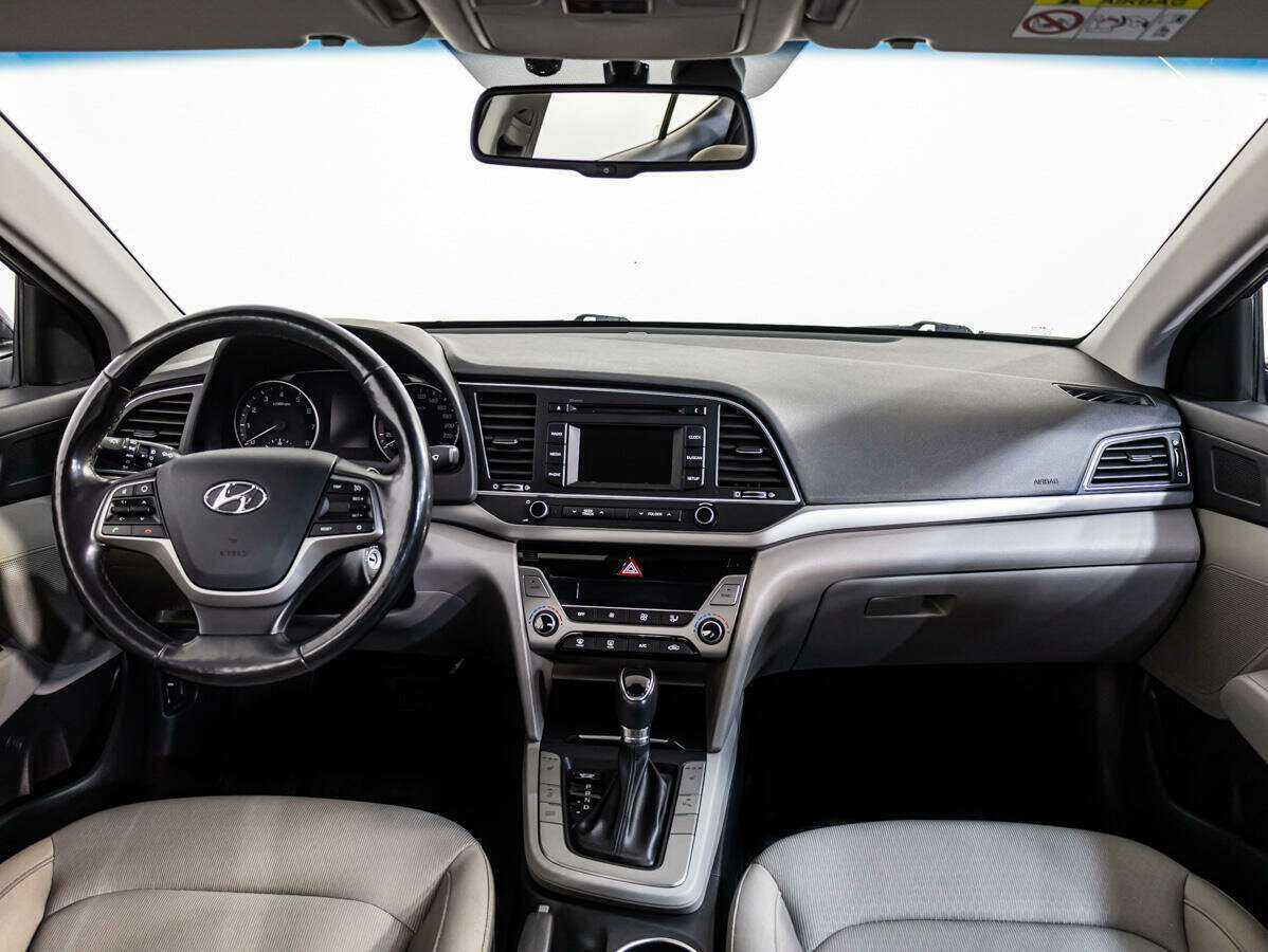Hyundai Elantra б/у, 2018, Автоматическая. Фото: #8