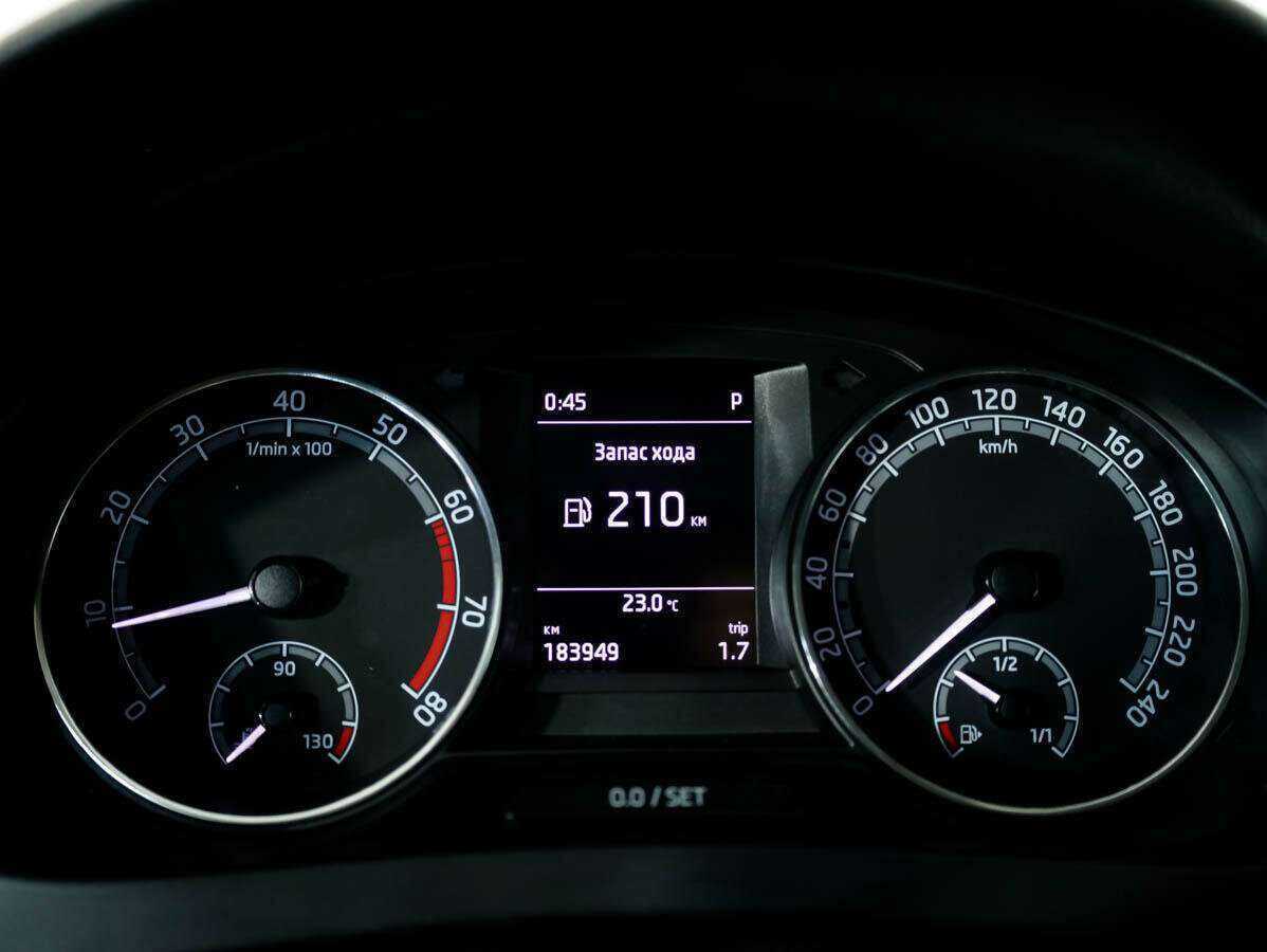 Skoda Rapid б/у, 2017, Роботизированная. Фото: #9