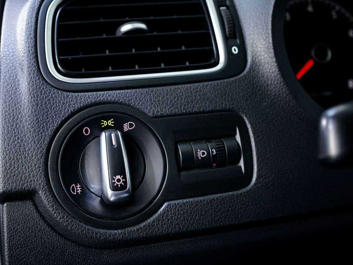 Volkswagen Polo б/у, 2013, Автоматическая. Фото: #14