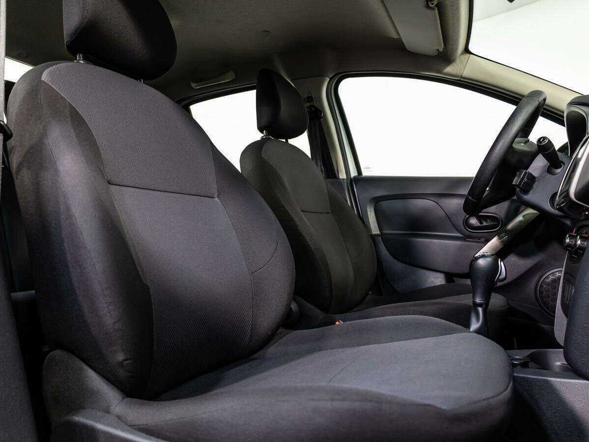 Renault Logan б/у, 2019, Автоматическая. Фото: #9