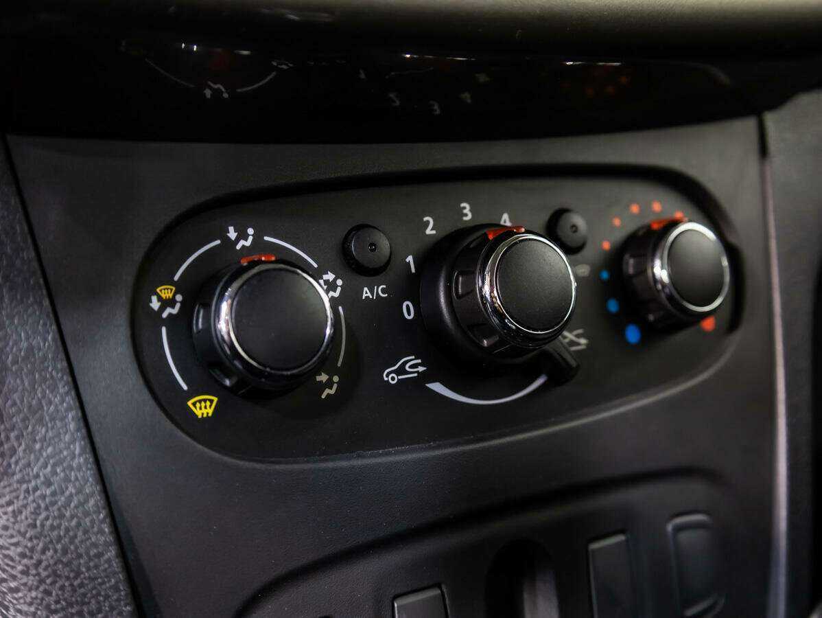 Renault Logan б/у, 2019, Автоматическая. Фото: #12