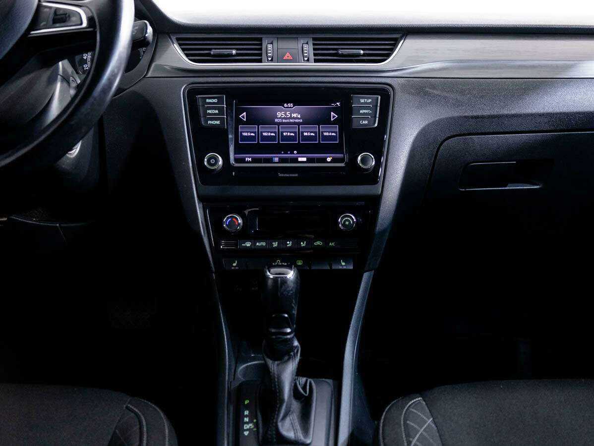 Skoda Rapid б/у, 2017, Роботизированная. Фото: #18