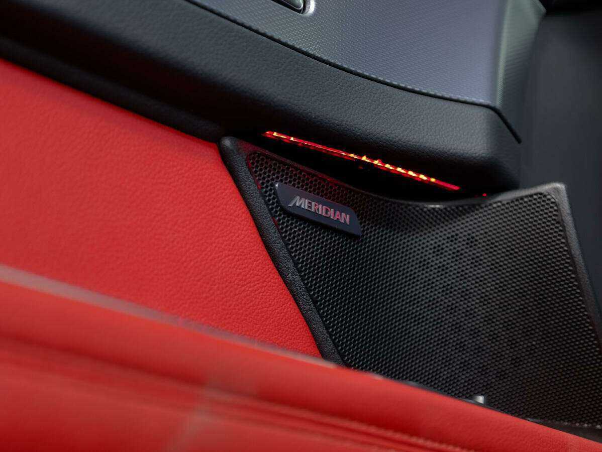 Jaguar XF б/у, 2017, Автоматическая. Фото: #14