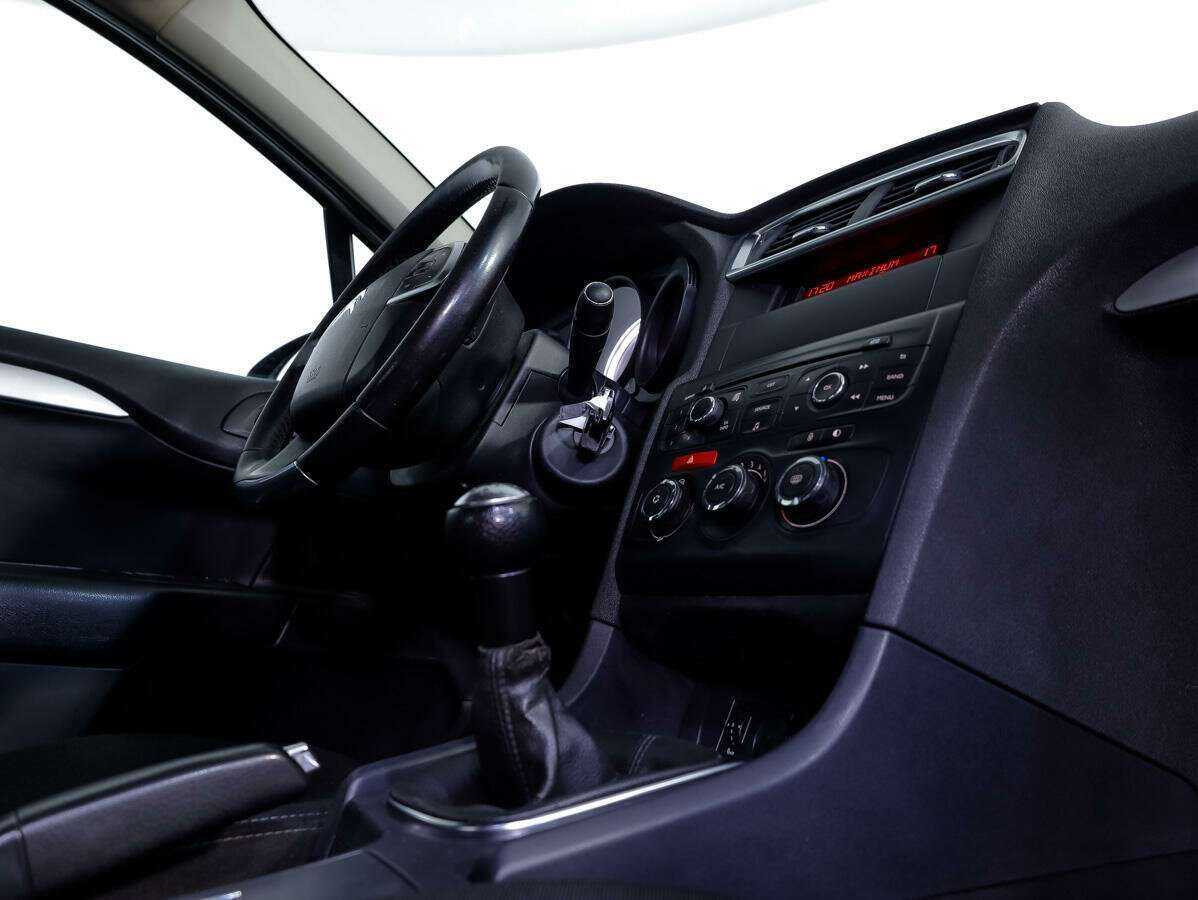 Ситроен Ц4 б/у, 2013, Механическая. Фото: #19