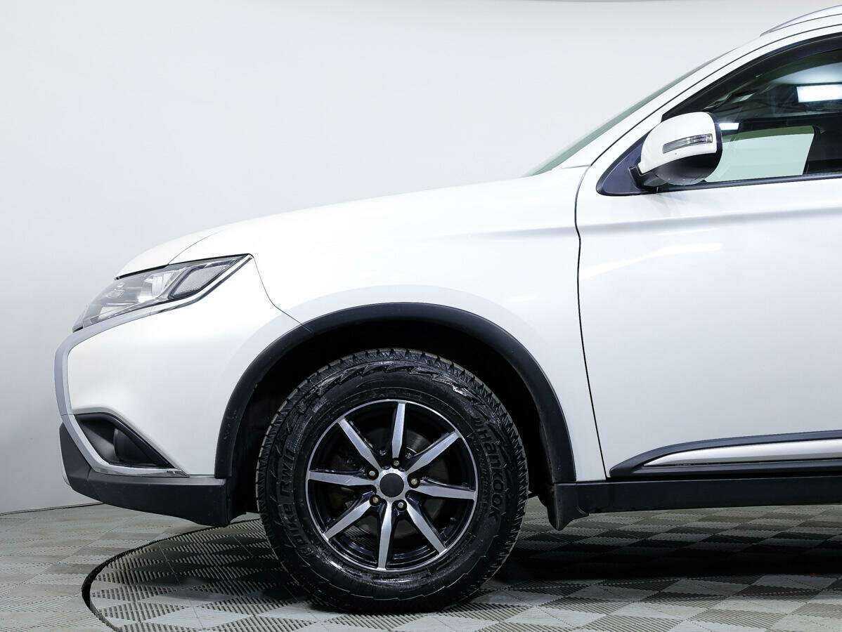 Mitsubishi Outlander б/у, 2018, Вариатор. Фото: #27