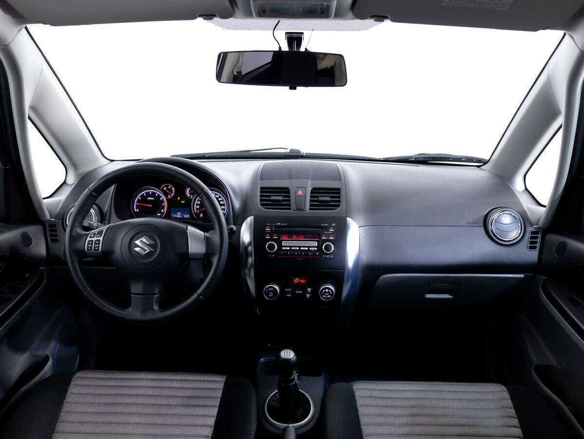 Suzuki SX4 б/у, 2012, Механическая. Фото: #8