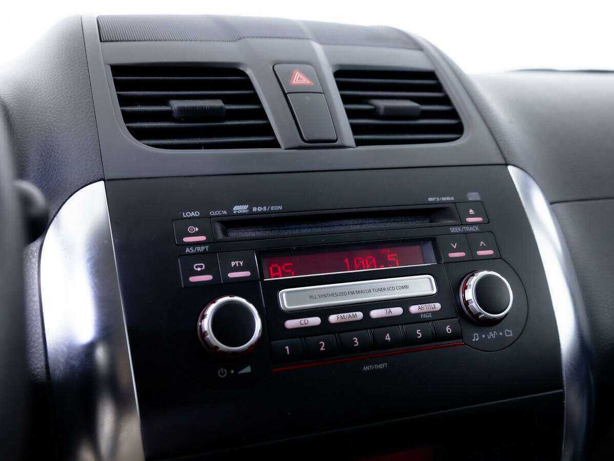 Suzuki SX4 б/у, 2012, Механическая. Фото: #11