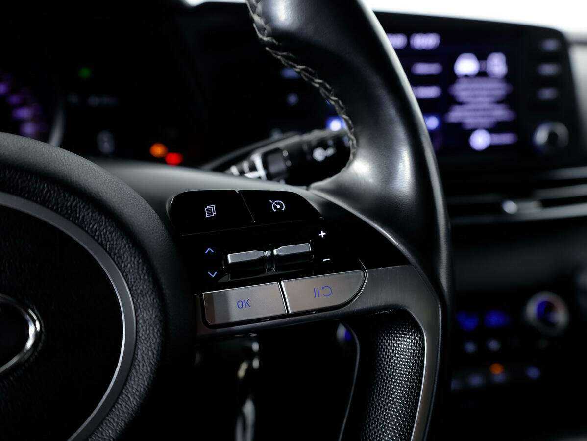 Hyundai Elantra б/у, 2021, Автоматическая. Фото: #21