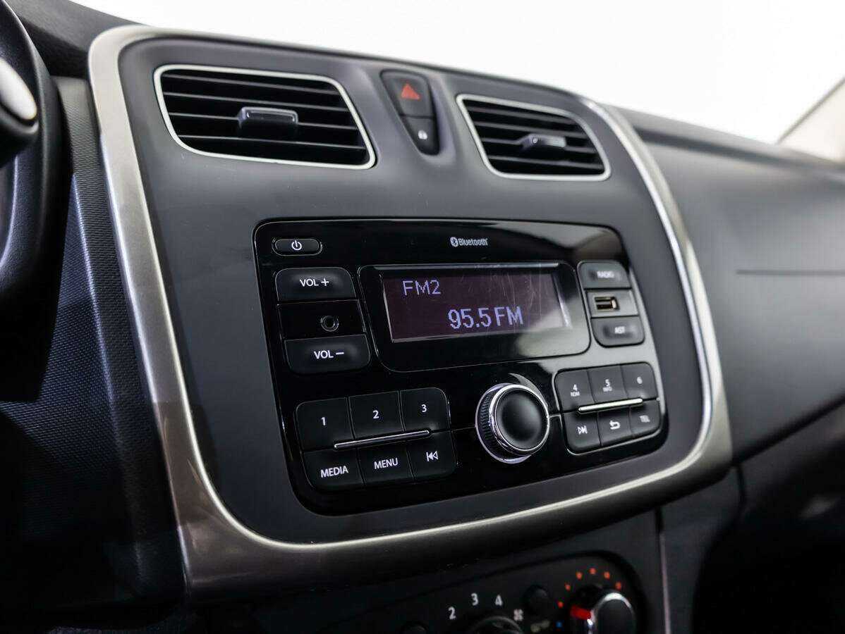 Renault Logan б/у, 2019, Механическая. Фото: #11