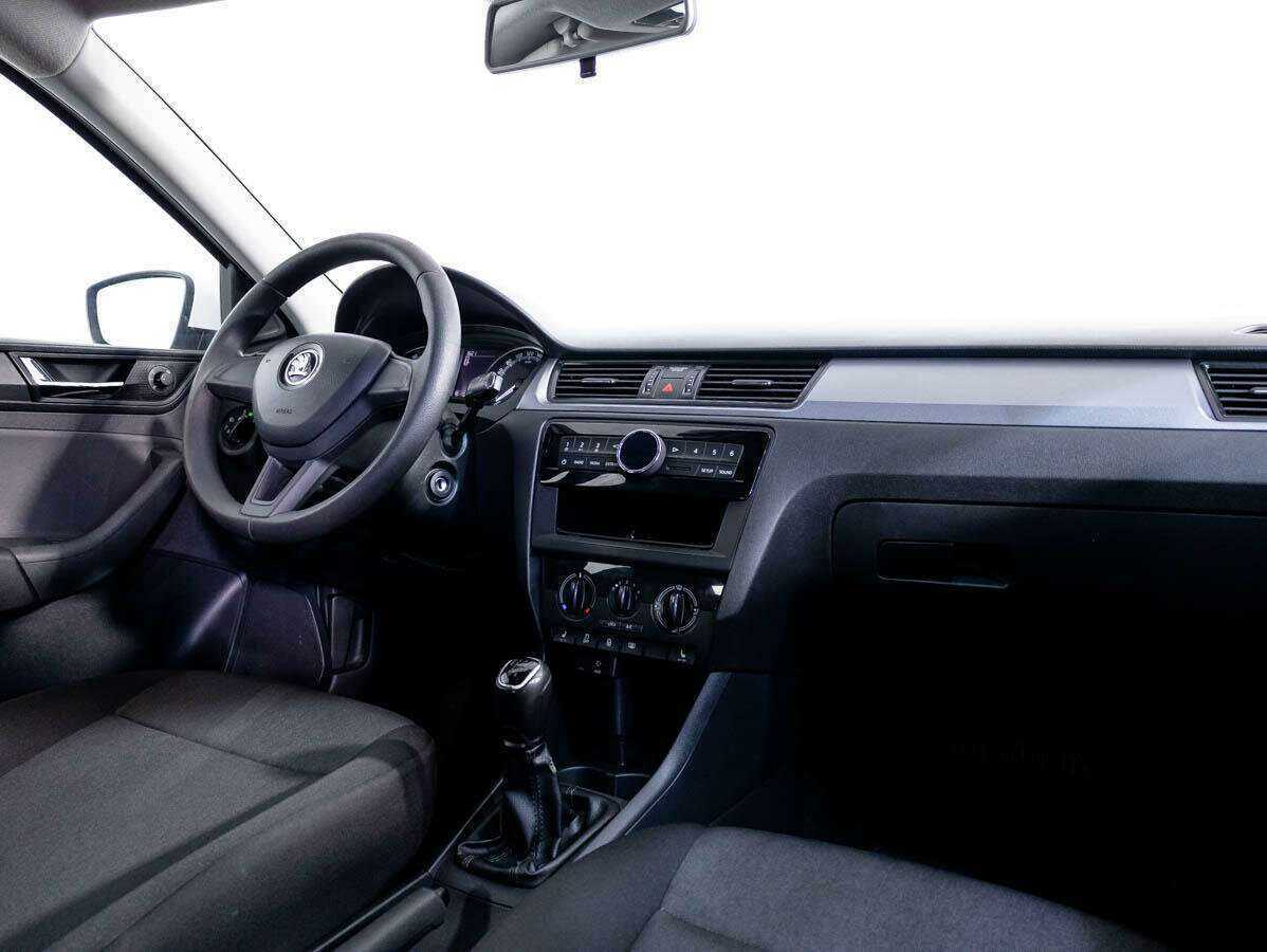 Skoda Rapid б/у, 2017, Механическая. Фото: #7
