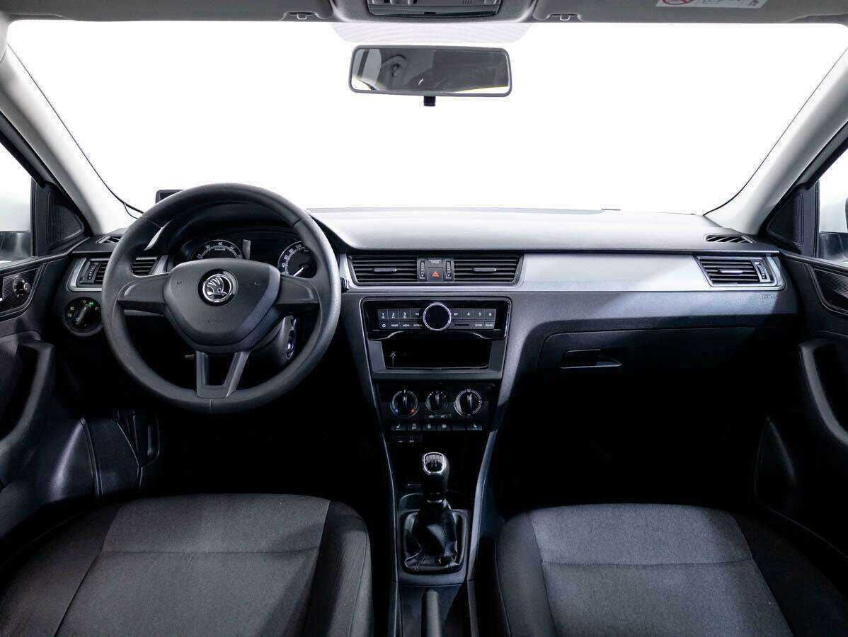 Skoda Rapid б/у, 2017, Механическая. Фото: #8
