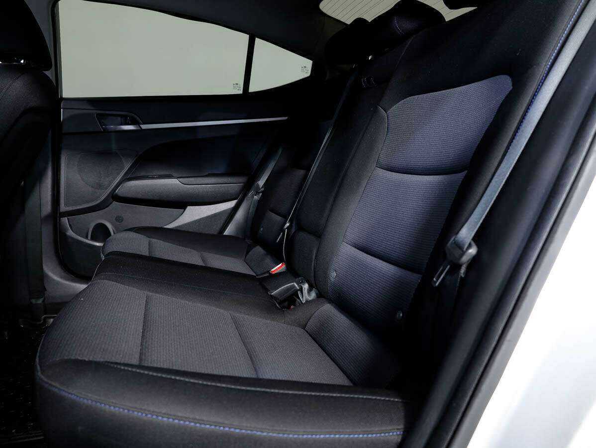 Hyundai Elantra б/у, 2018, Механическая. Фото: #10