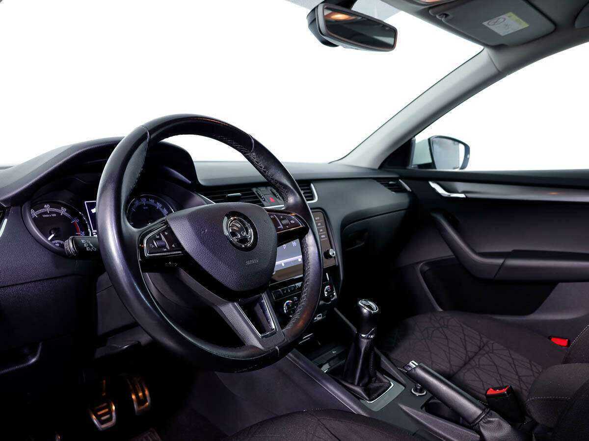 Skoda Octavia б/у, 2018, Механическая. Фото: #12
