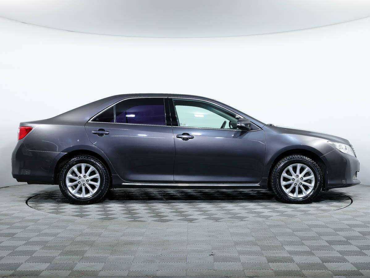 Toyota Camry б/у, 2013, Автоматическая. Фото: #2