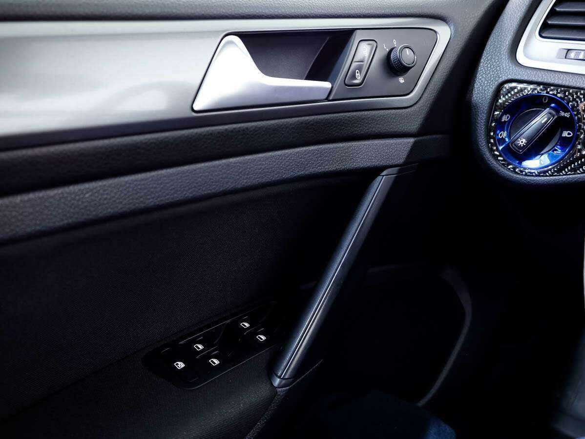 Volkswagen Golf б/у, 2013, Роботизированная. Фото: #16