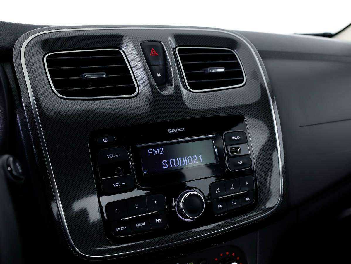 Renault Logan б/у, 2020, Механическая. Фото: #17