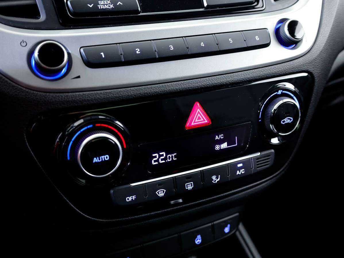 Hyundai Solaris б/у, 2017, Автоматическая. Фото: #15