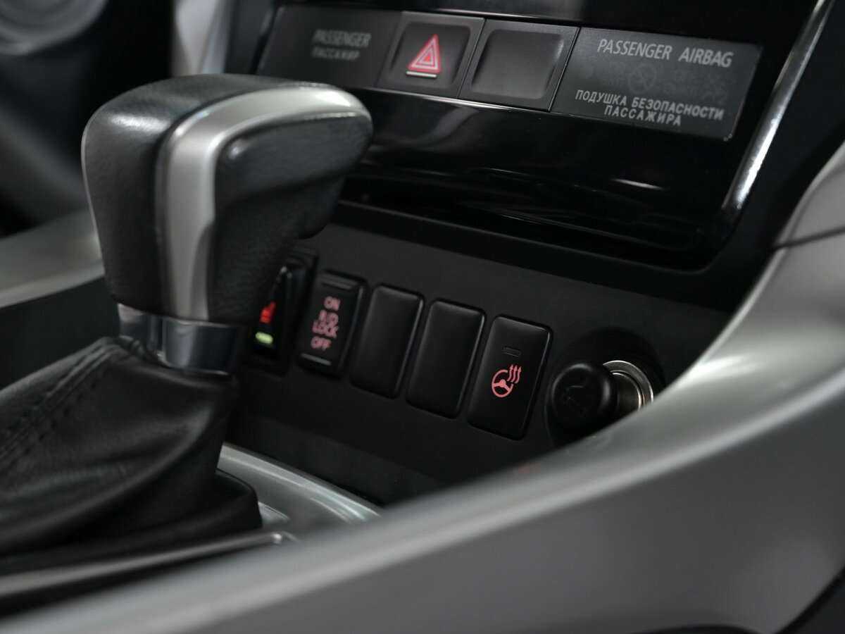 Mitsubishi Pajero Sport б/у, 2017, Автоматическая. Фото: #16