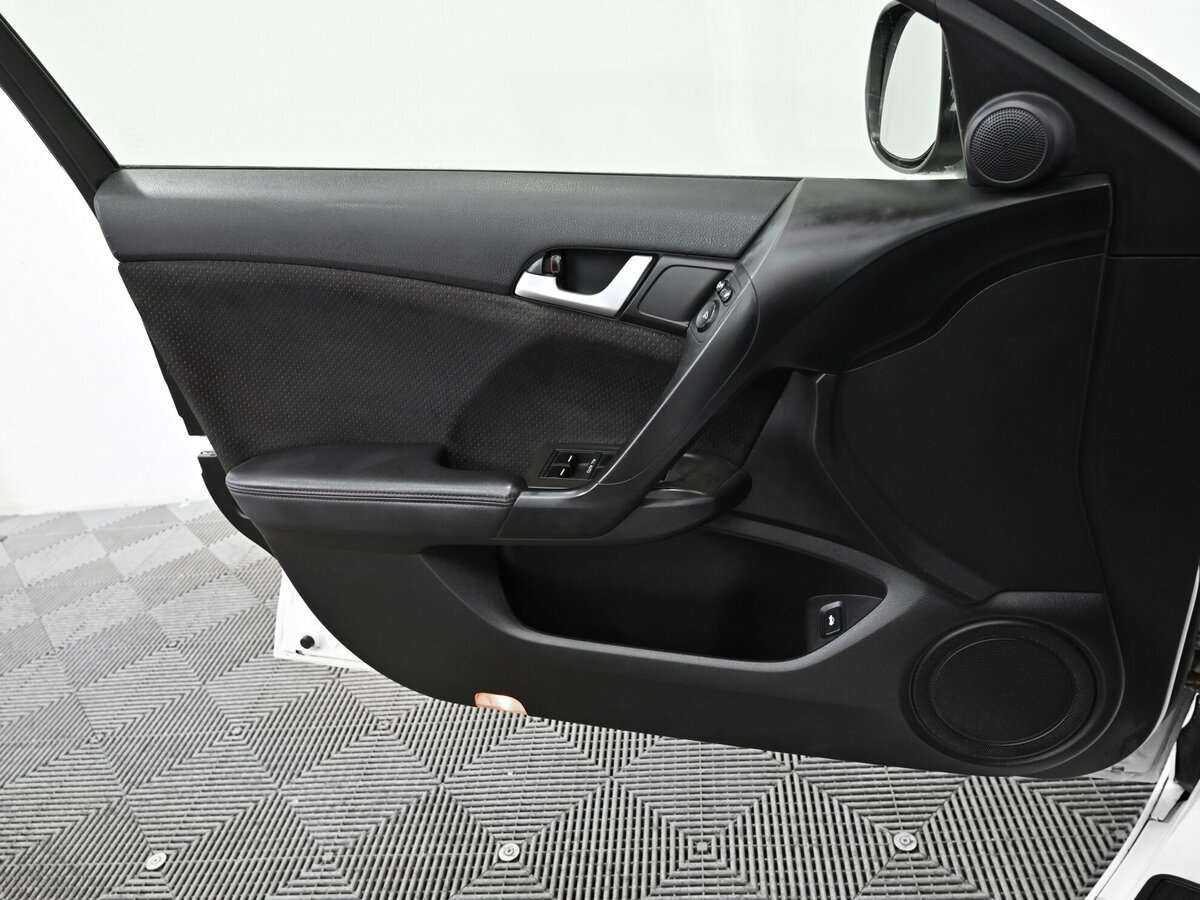 Honda Accord б/у, 2012, Автоматическая. Фото: #8