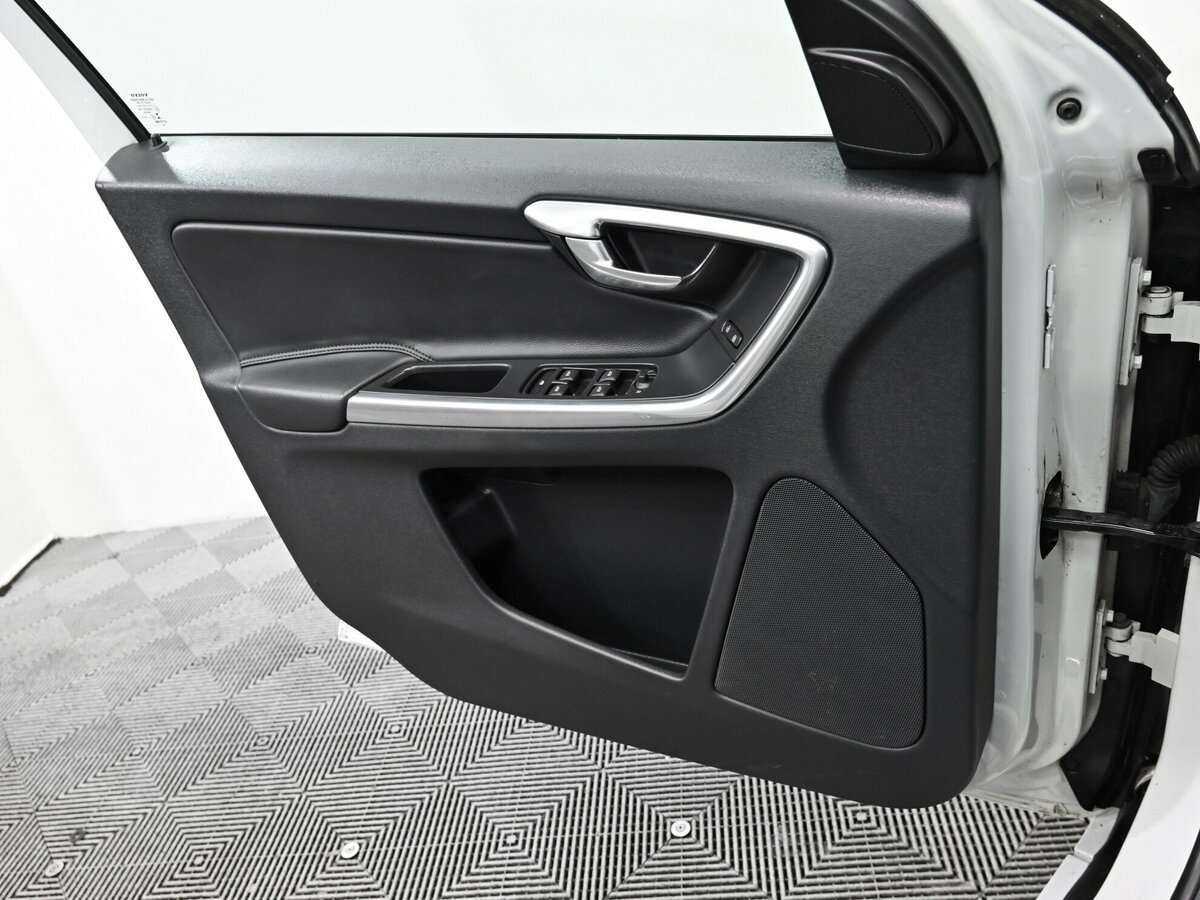 Volvo XC60 б/у, 2014, Автоматическая. Фото: #11