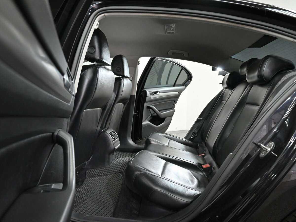 Volkswagen Passat б/у, 2016, Роботизированная. Фото: #11