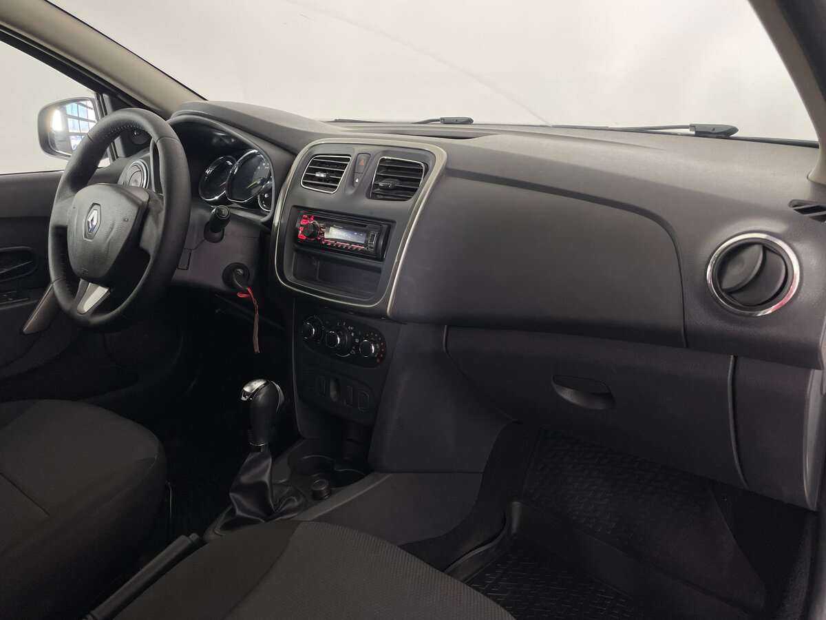 Renault Logan б/у, 2015, Автоматическая. Фото: #7