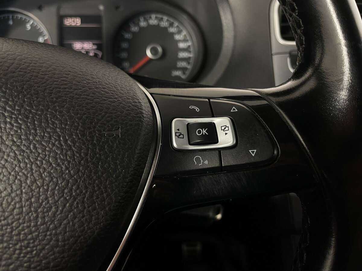 Volkswagen Polo б/у, 2016, Автоматическая. Фото: #12