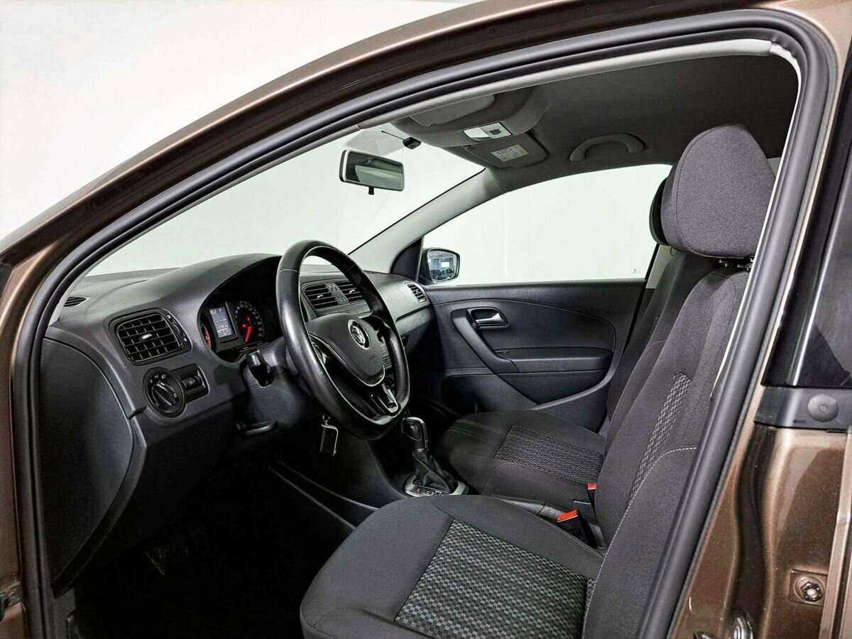 Volkswagen Polo б/у, 2016, Автоматическая. Фото: #13