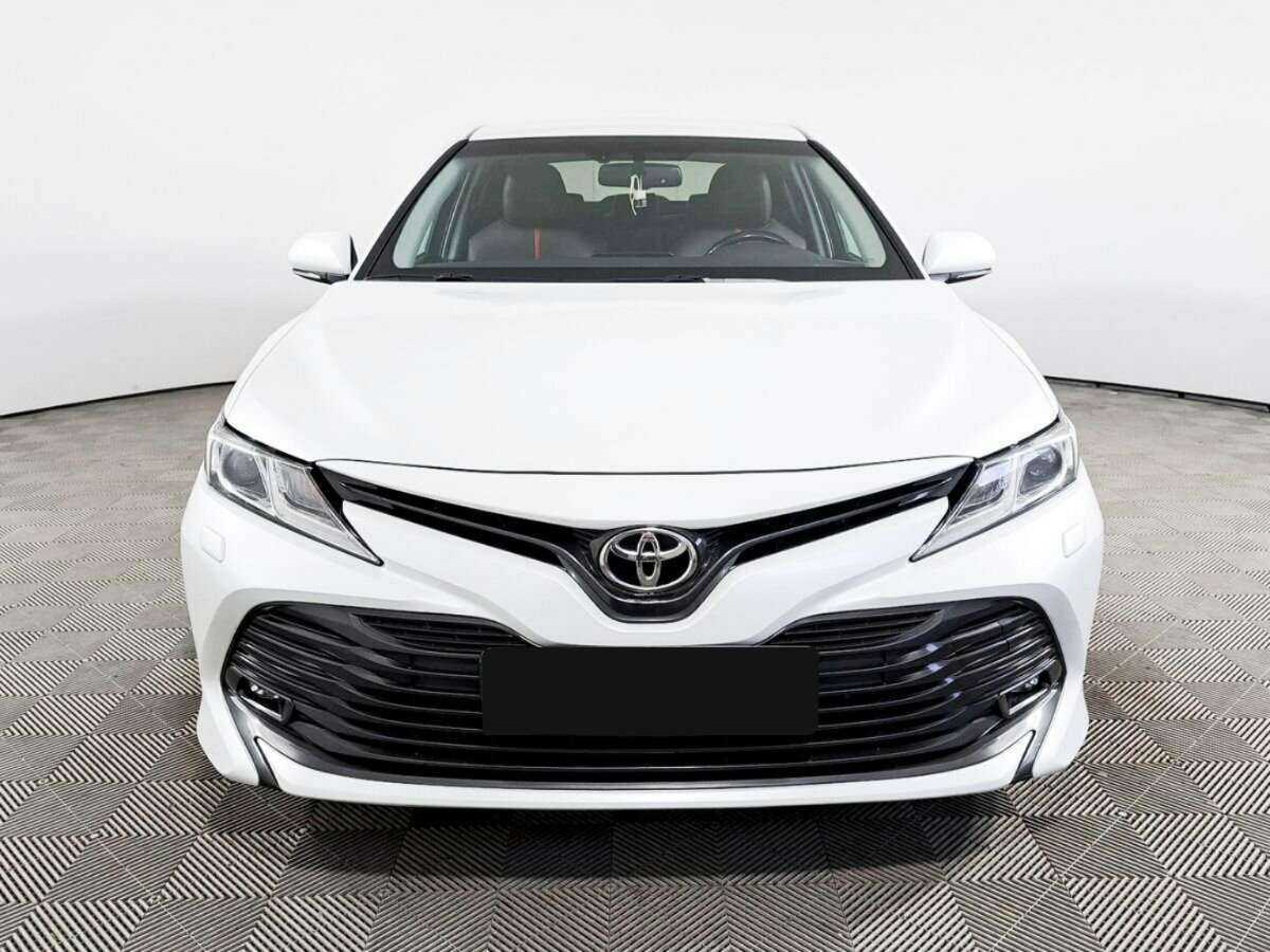 Toyota Camry б/у, 2019, Автоматическая. Фото: #1