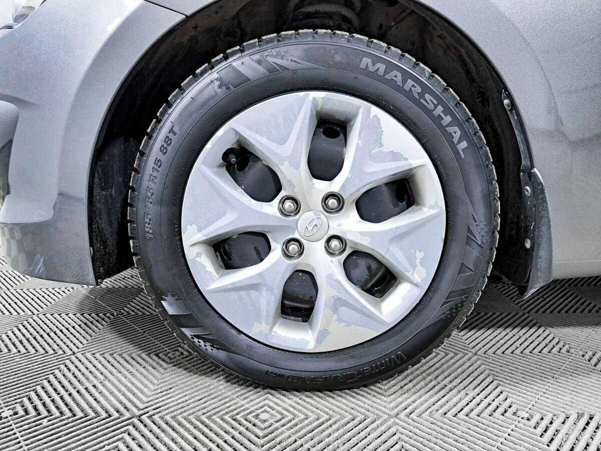 Hyundai Solaris б/у, 2016, Механическая. Фото: #17