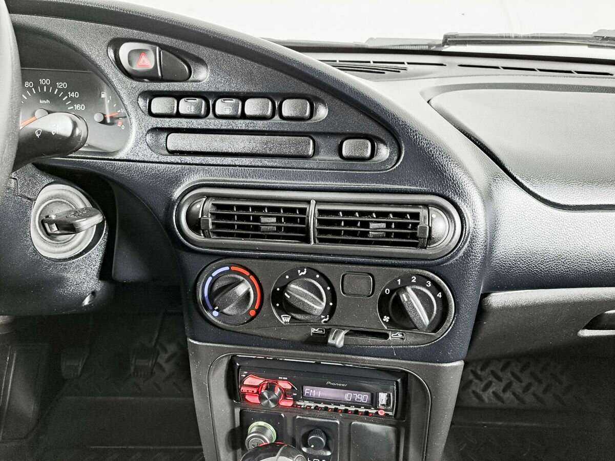 Шевроле Нива б/у, 2013, Механическая. Фото: #12