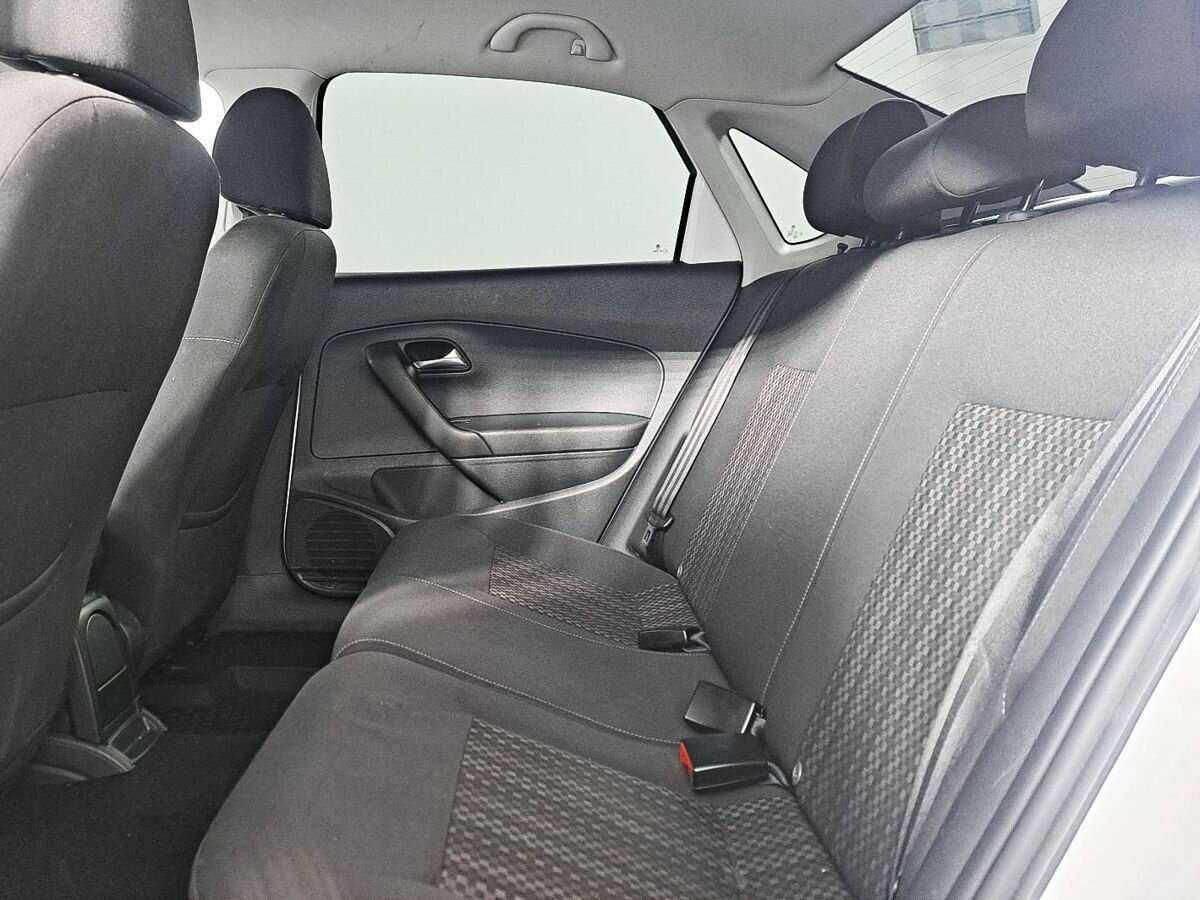 Фольксваген Поло б/у, 2016, Механическая. Фото: #9