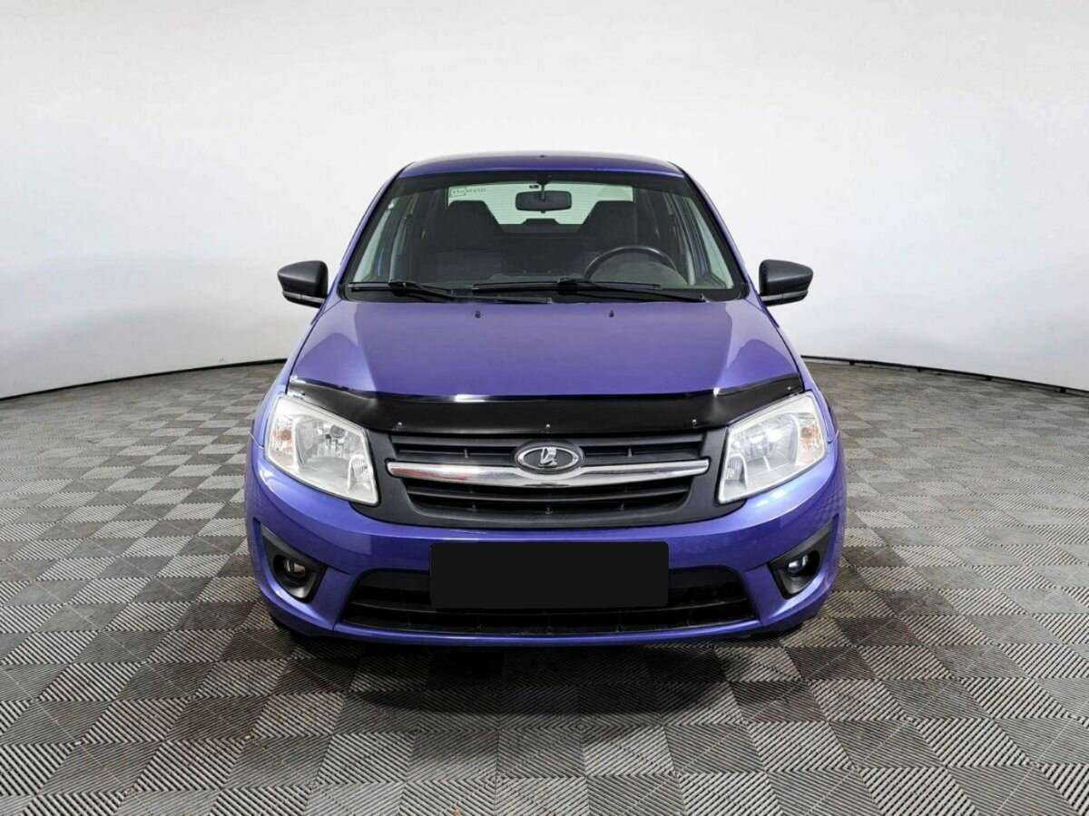 Лада (ВАЗ) Гранта б/у, 2017, Механическая. Фото: #1