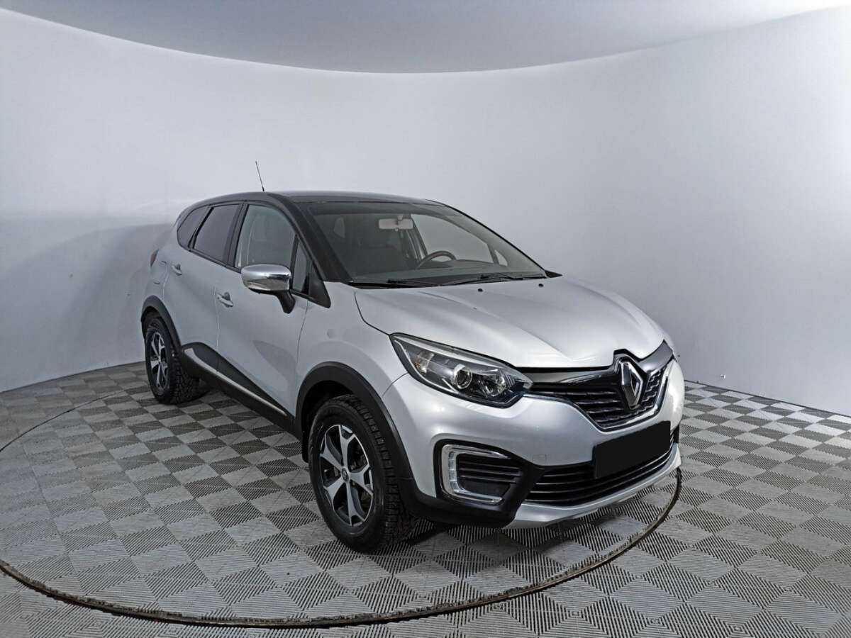 Renault Kaptur б/у, 2017, Автоматическая. Фото: #2