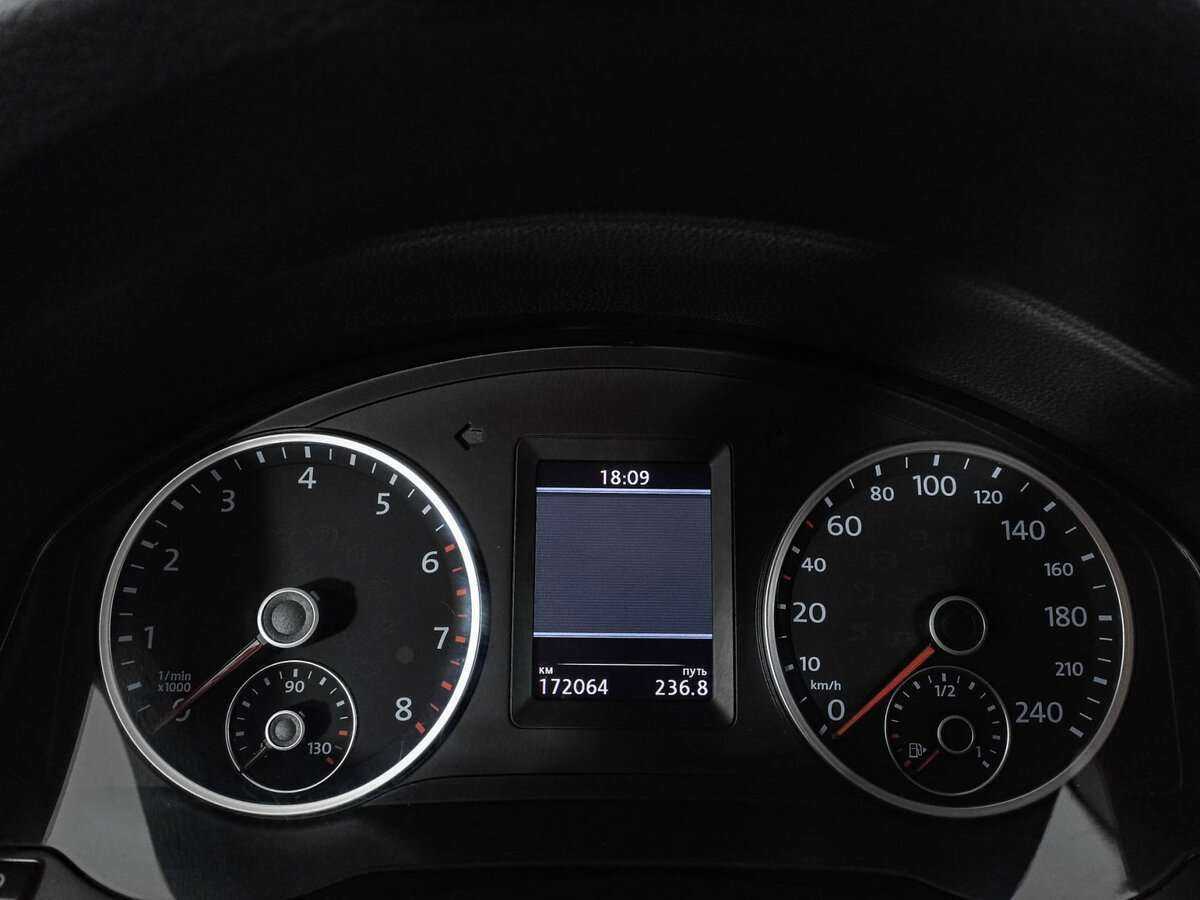 Volkswagen Tiguan б/у, 2013, Роботизированная. Фото: #10