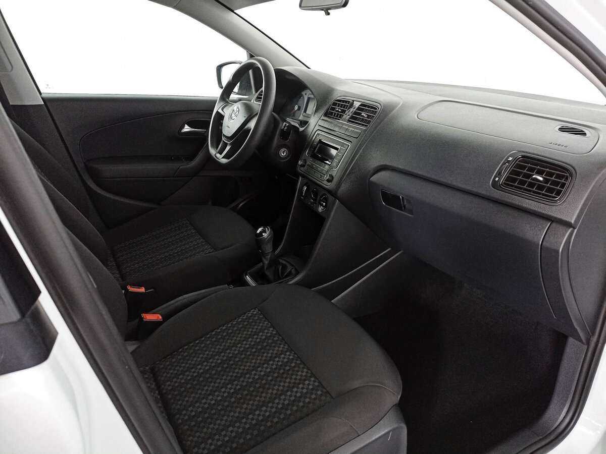 Фольксваген Поло б/у, 2018, Механическая. Фото: #7