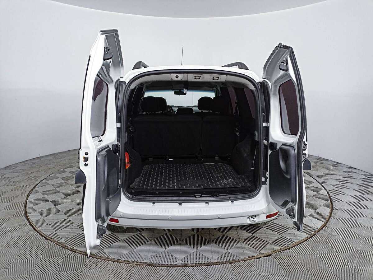 Лада (ВАЗ) Ларгус б/у, 2017, Механическая. Фото: #9