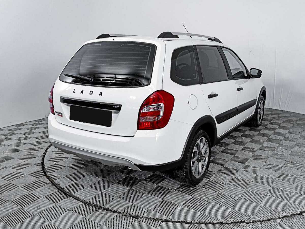 Лада (ВАЗ) Гранта б/у, 2023, Механическая. Фото: #4