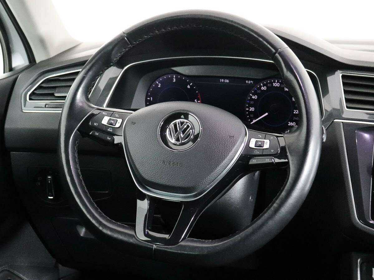 Фольксваген Тигуан б/у, 2017, Роботизированная. Фото: #12