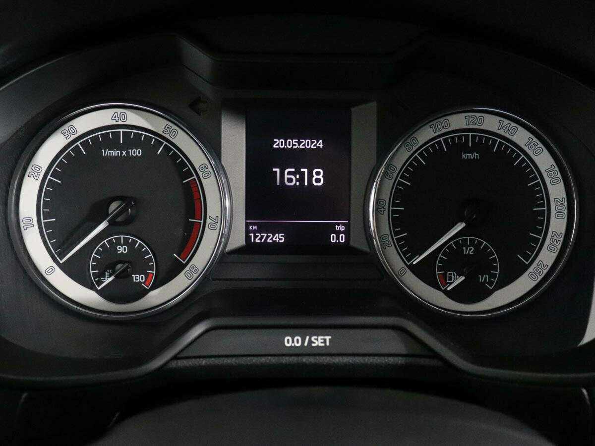 Шкода Октавия б/у, 2018, Роботизированная. Фото: #9