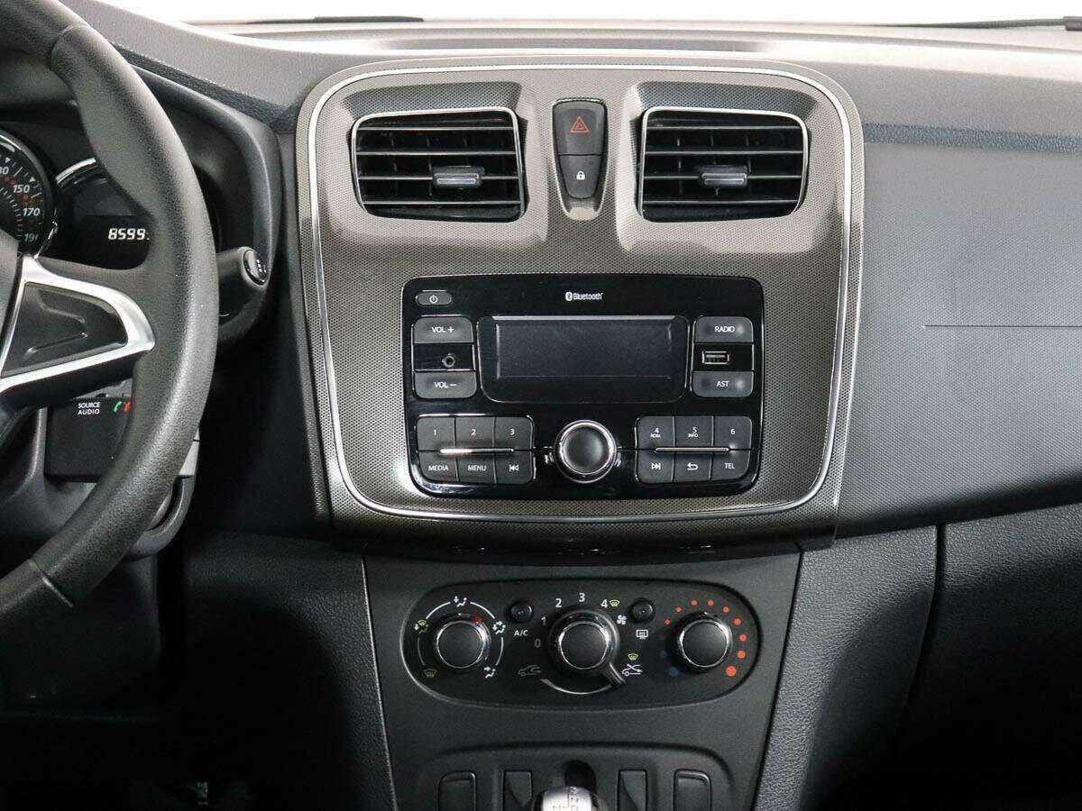 Рено Логан б/у, 2020, Вариатор. Фото: #11