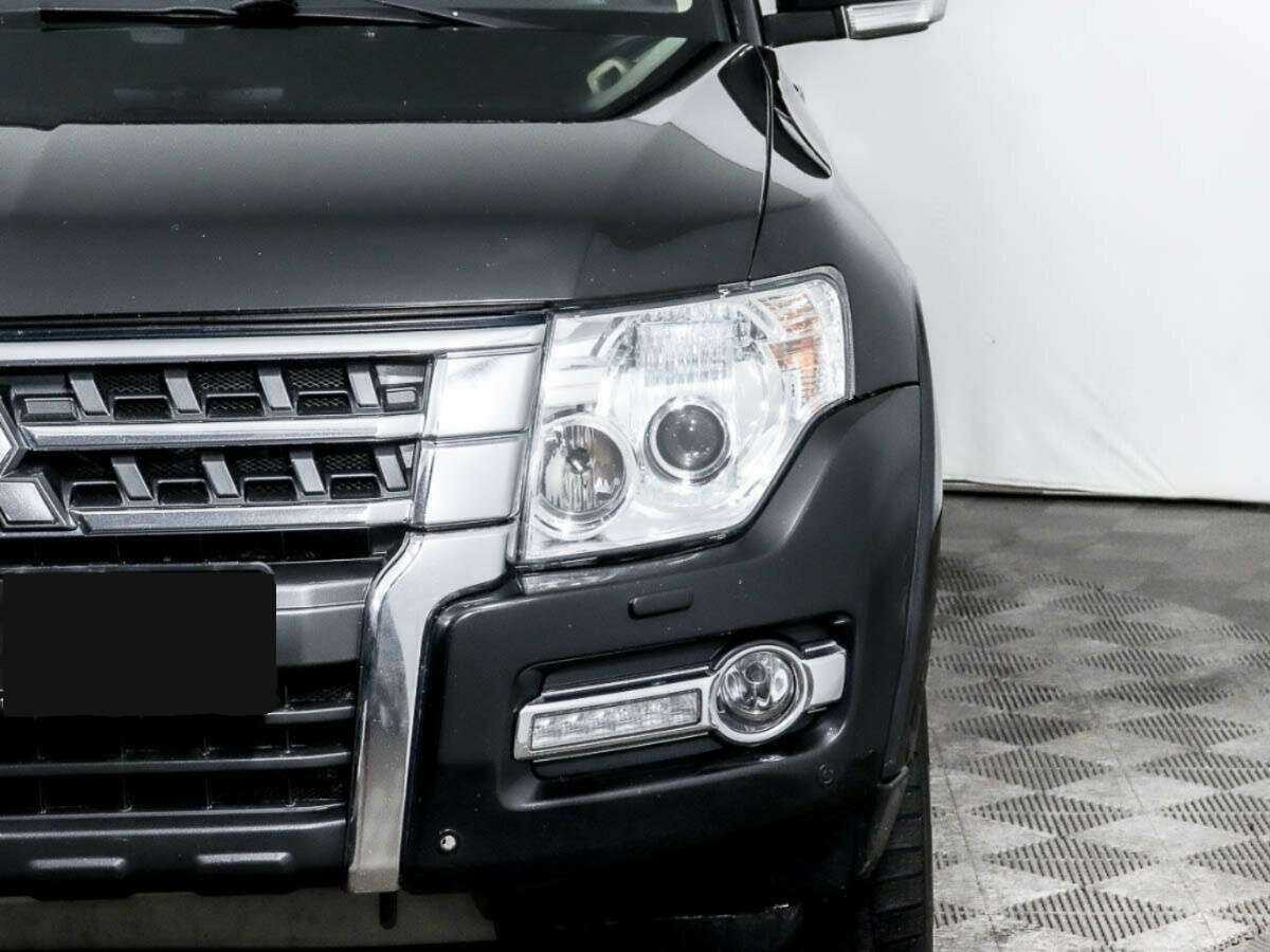 Mitsubishi Pajero б/у, 2017, Автоматическая. Фото: #13