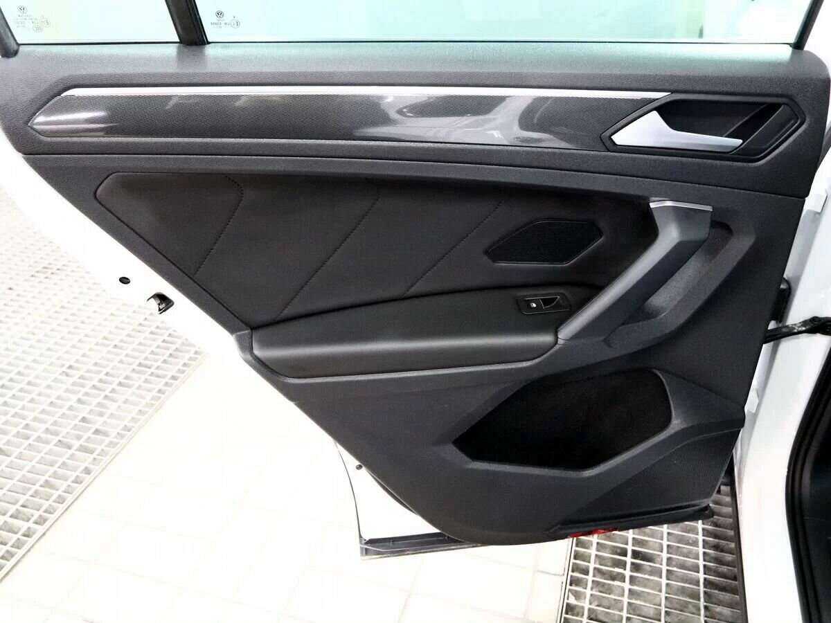 Volkswagen Tiguan б/у, 2020, Роботизированная. Фото: #13