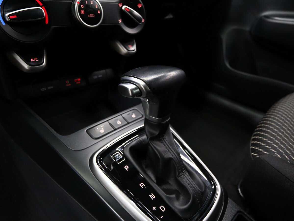 Kia Rio б/у, 2017, Автоматическая. Фото: #10